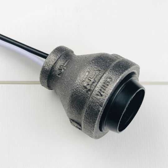 Industrial Iron Pipe Steampunk Lamp Socket | Fits 1/2", 3/4" & 1" Pipe | 14 Gauge Wire | Copper Socket Screw